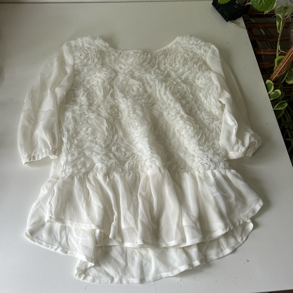 Xhilaration Cream Textured Top